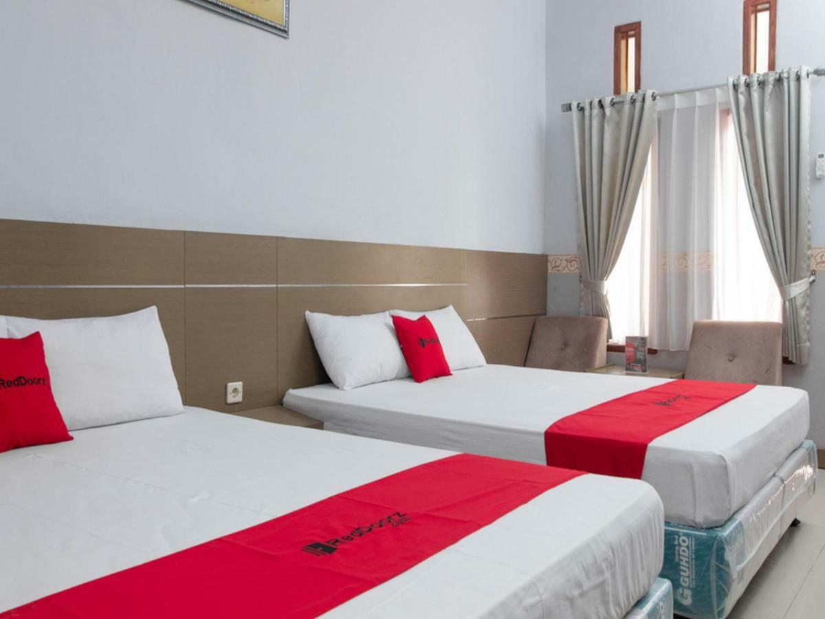 Hotel Reddoorz Near Goa Panggung Pangandaran Exterior foto