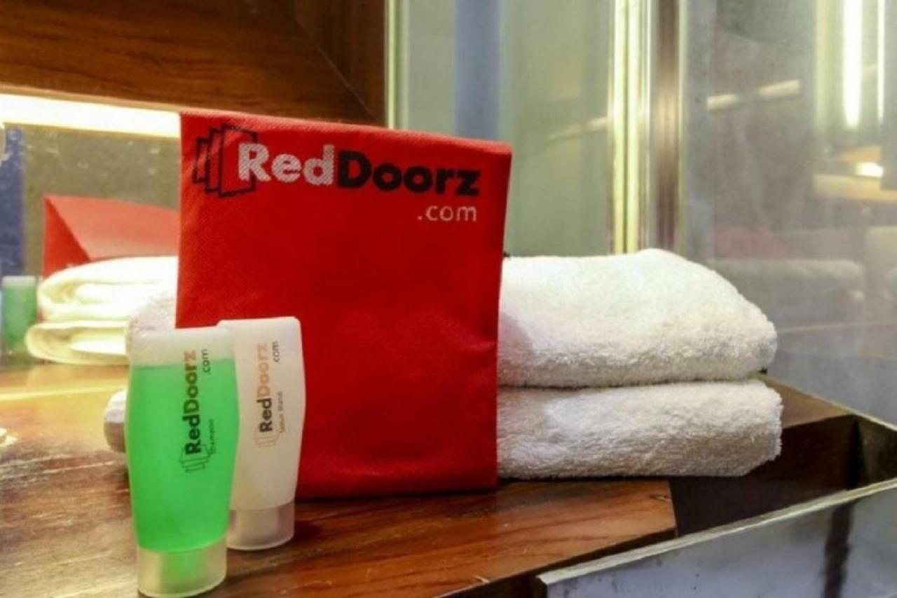 Hotel Reddoorz Near Goa Panggung Pangandaran Exterior foto